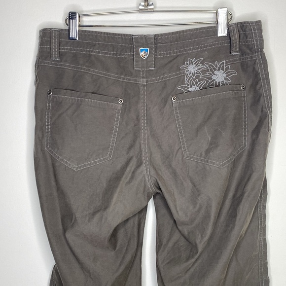 Kuhl Grey Hiking Capris: Size 8 - Picture 5 of 8